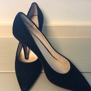 Black suede nine West pumps